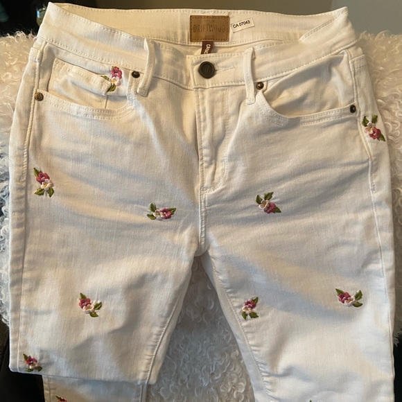 Women’s Driftwood Embroidered Jeans, size 25 - Picture 2 of 7
